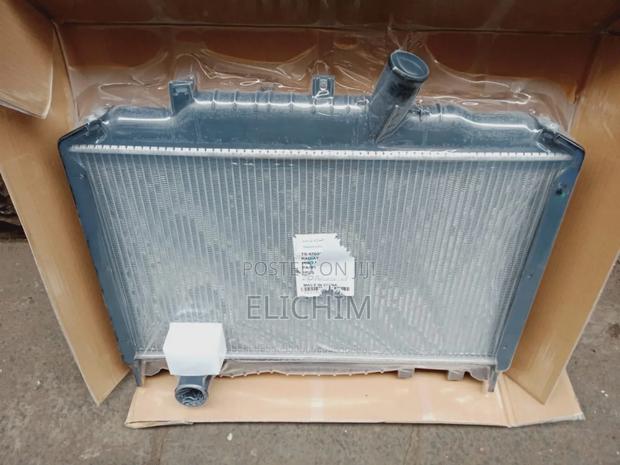 Hino 500 Radiator - main view