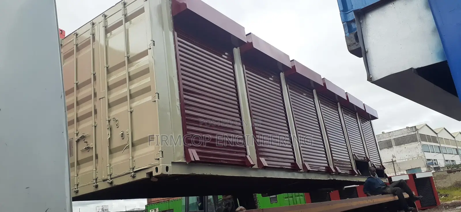 40ft Container Stalls With 6 Doors-Roller Shutter