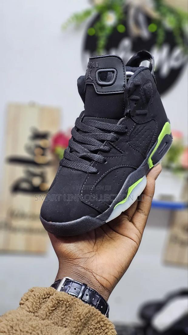 Kids Jordan 6 Boots - thumbnail 2