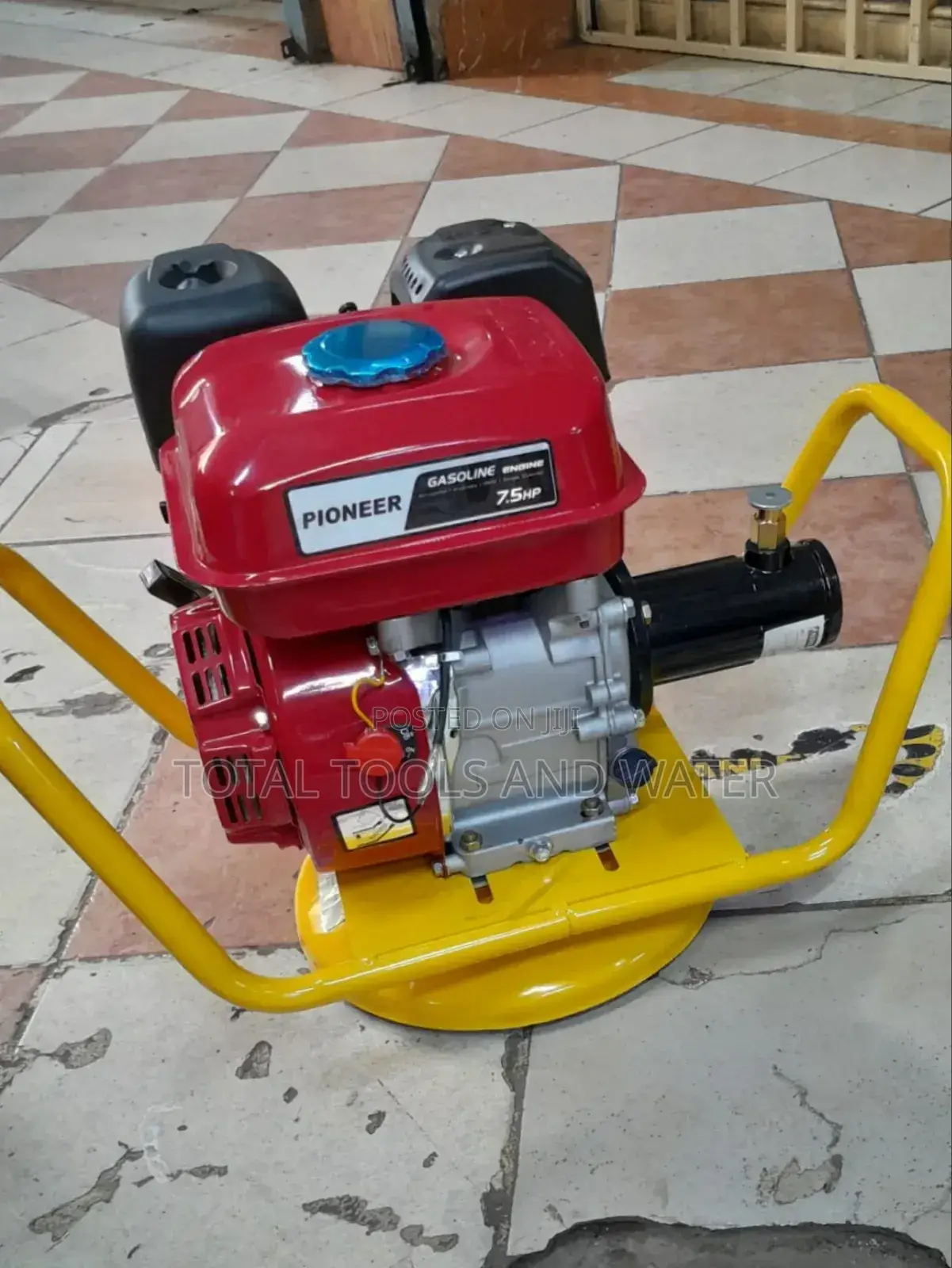 German Made Pioneer Gasoline Concrete Vibrators 7.Thp