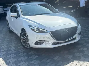 Mazda Axela 2018 White