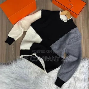 All Weather Longsleeve Round Neck Hoodie Sweaters