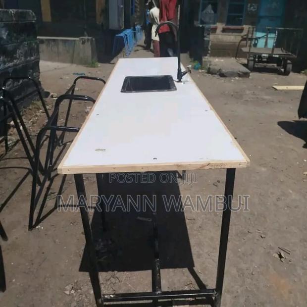 Laboratory Tables With Sink - thumbnail 2
