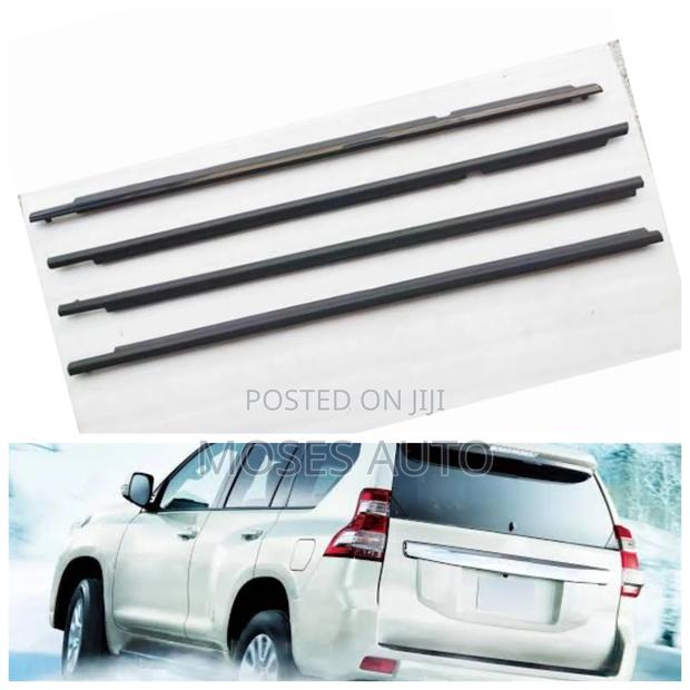 Prado 150 Weather Strip