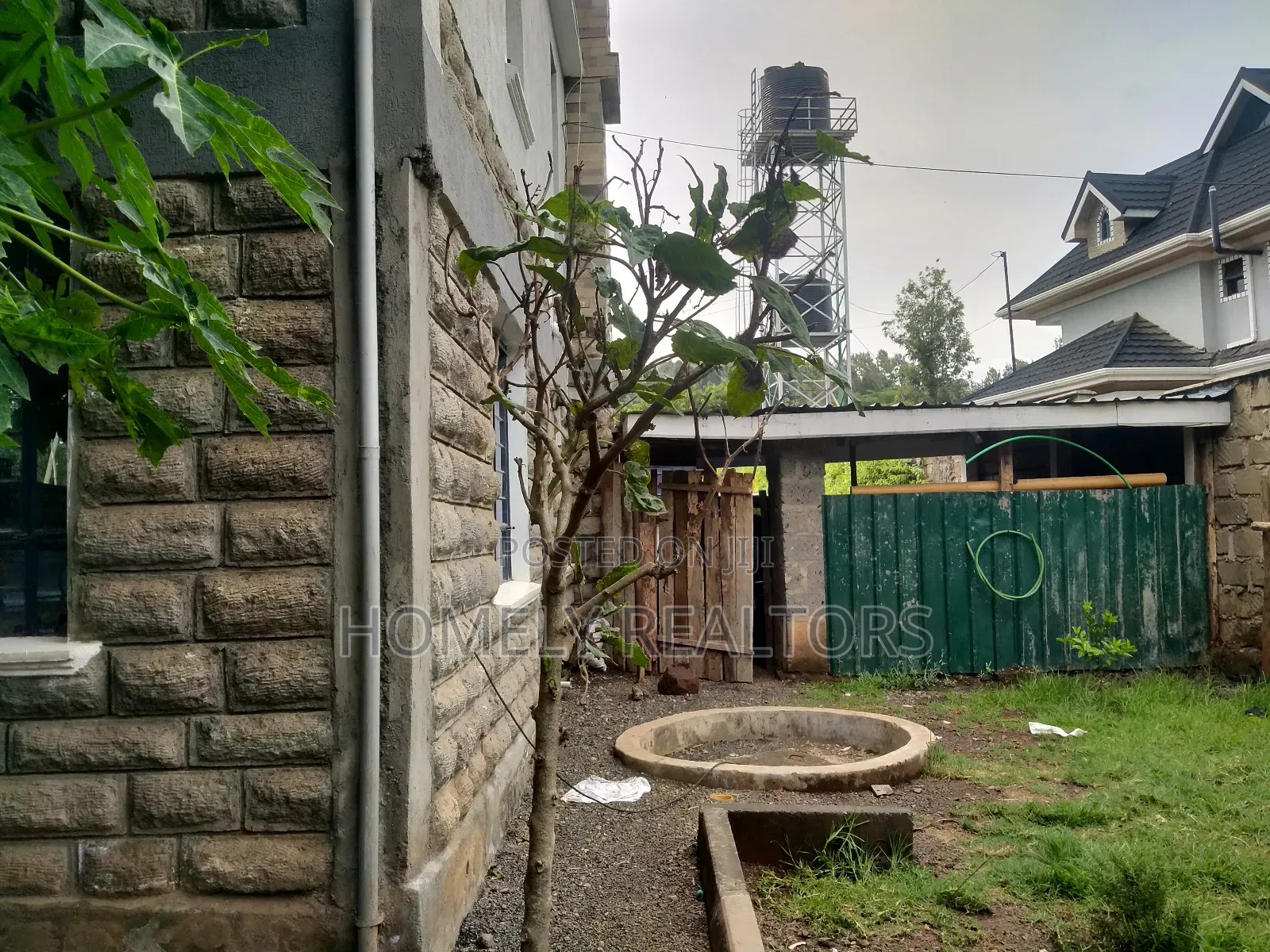 6bdrm Maisonette in Ngong Bondeni Area for sale