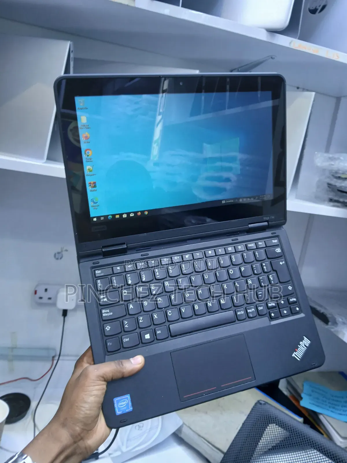 Laptop Lenovo Yoga 11e 4GB Intel Celeron SSD 128GB