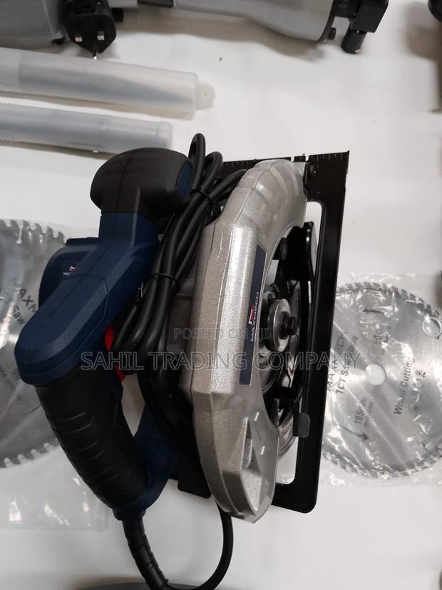 Maxmech 7 Inch Circular Saw - main view
