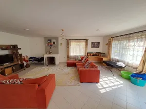 4bdrm Maisonette in Thome On 1/2 Acre for rent