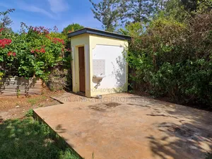4bdrm Maisonette in Thome On 1/2 Acre for rent