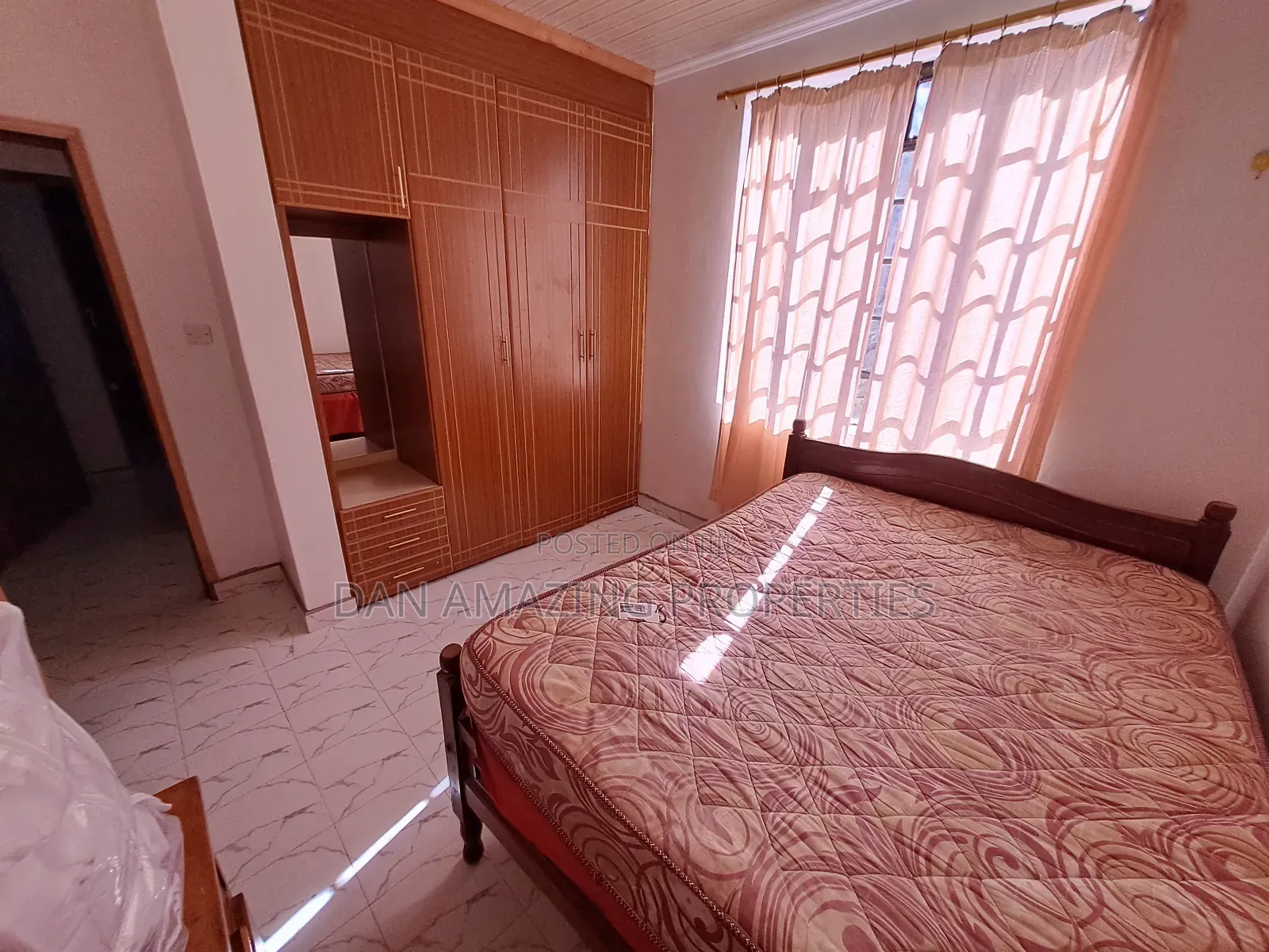 4bdrm Maisonette in Thome On 1/2 Acre for rent