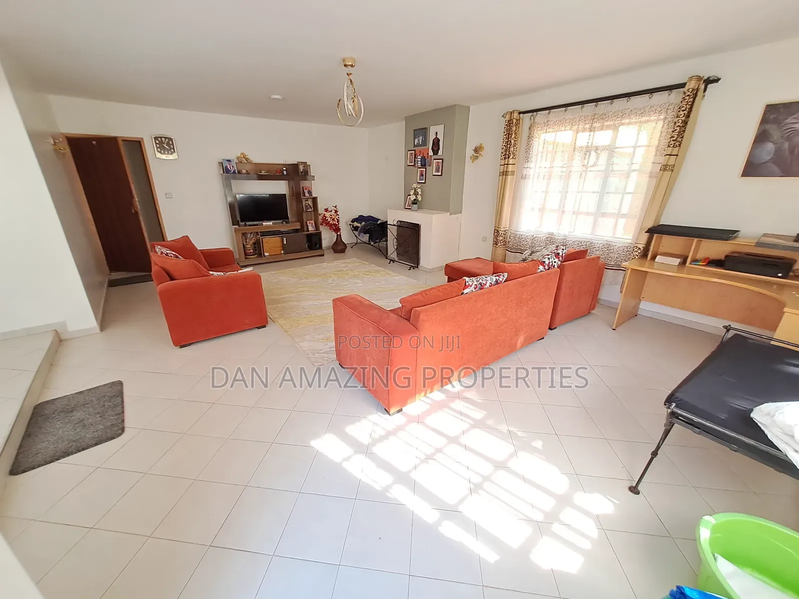 4bdrm Maisonette in Thome On 1/2 Acre for rent