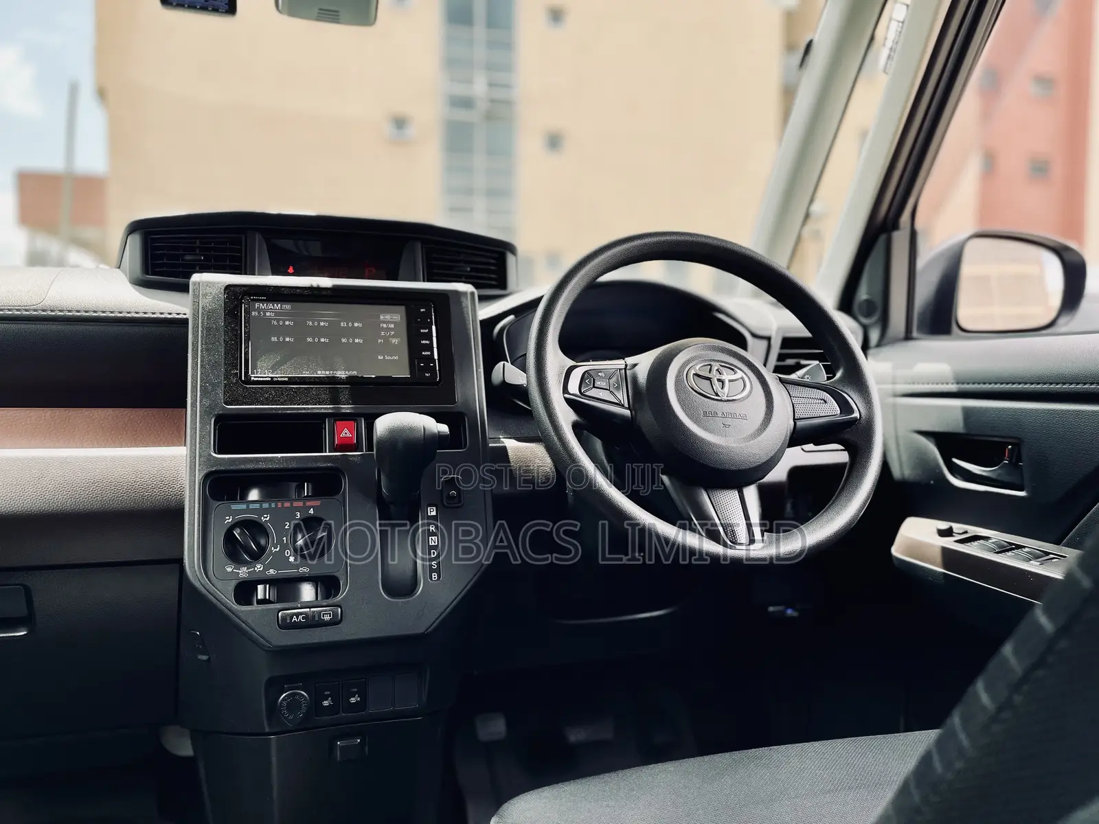 Toyota Roomy 1.0 FWD 2018 Silver