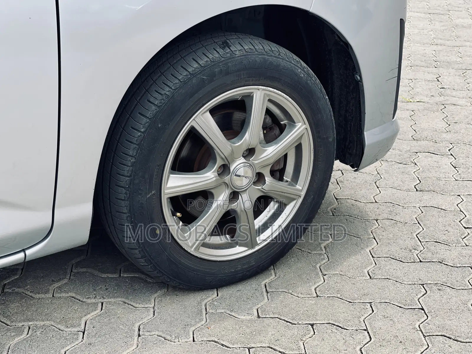 Toyota Roomy 1.0 FWD 2018 Silver