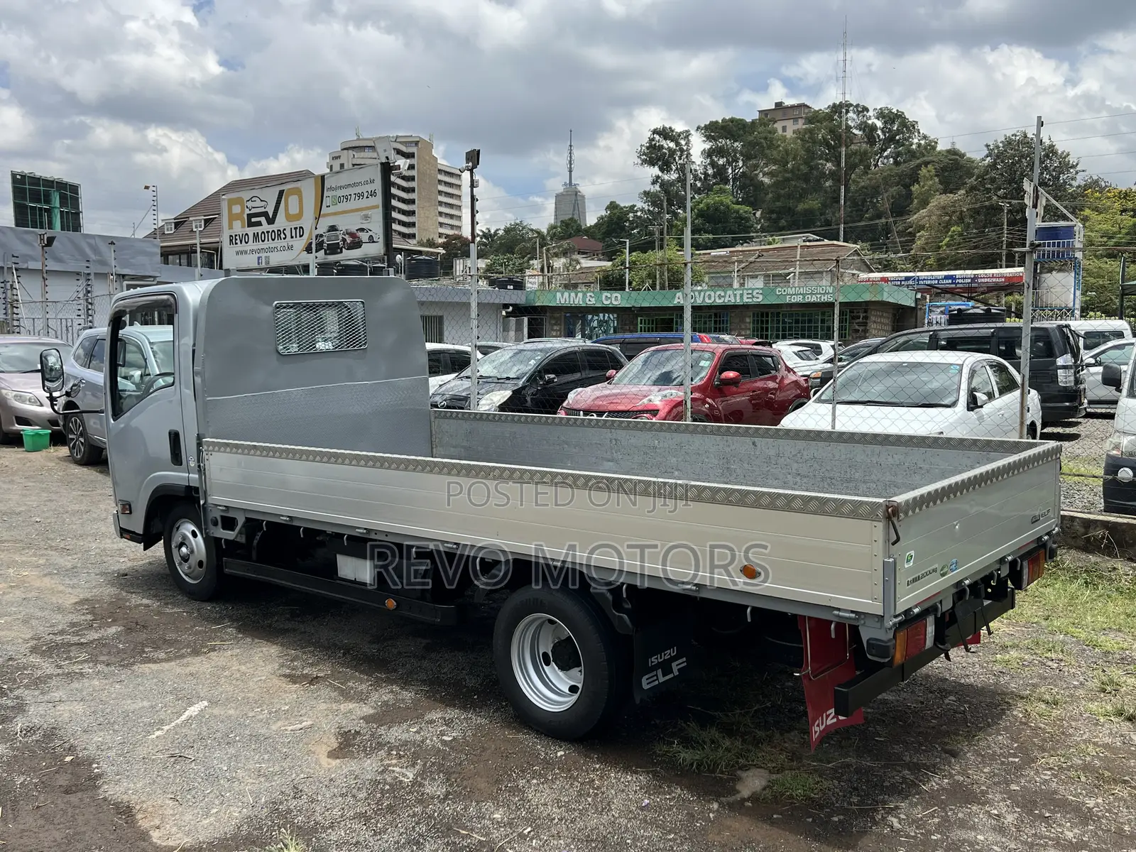 2019 Isuzu NMR 88