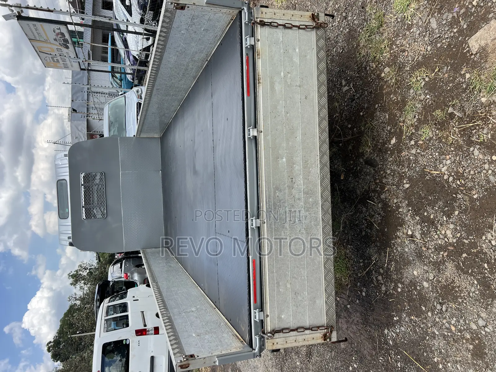 2019 Isuzu NMR 88