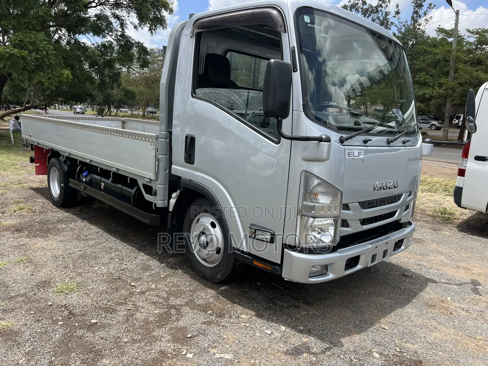 2019 Isuzu NMR 88