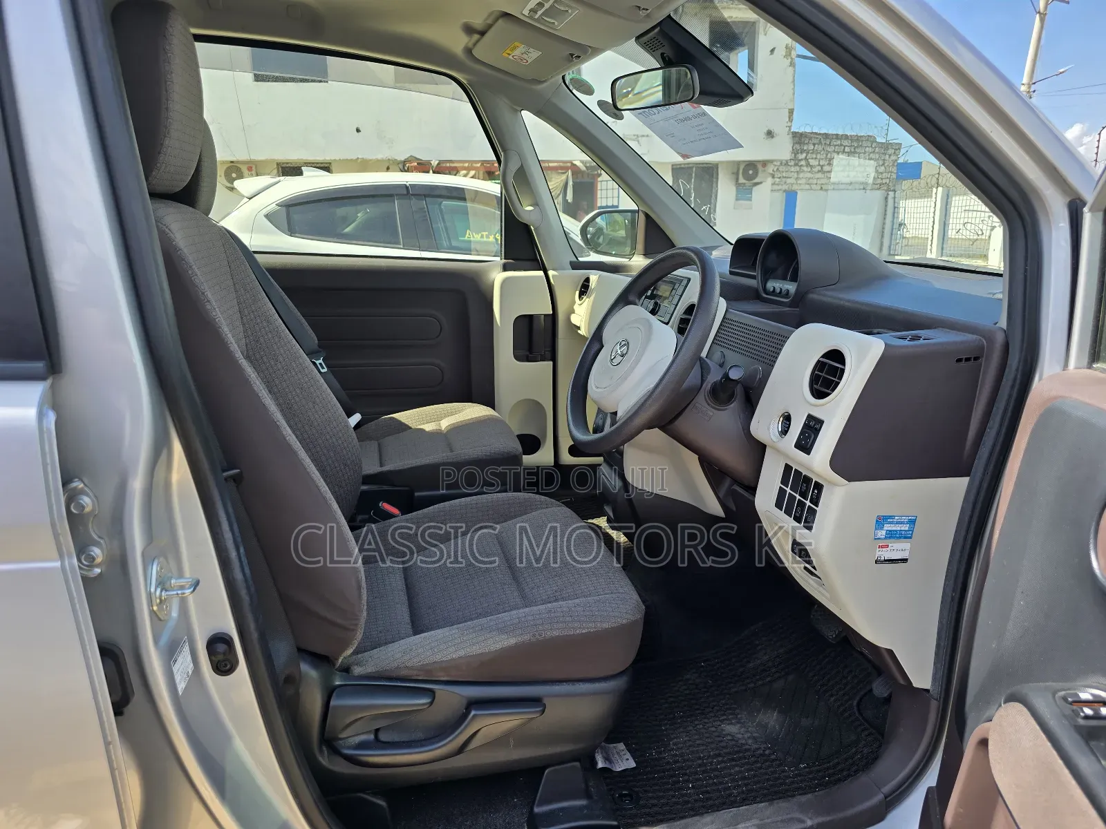 Toyota Spade 1.5 2018 Silver