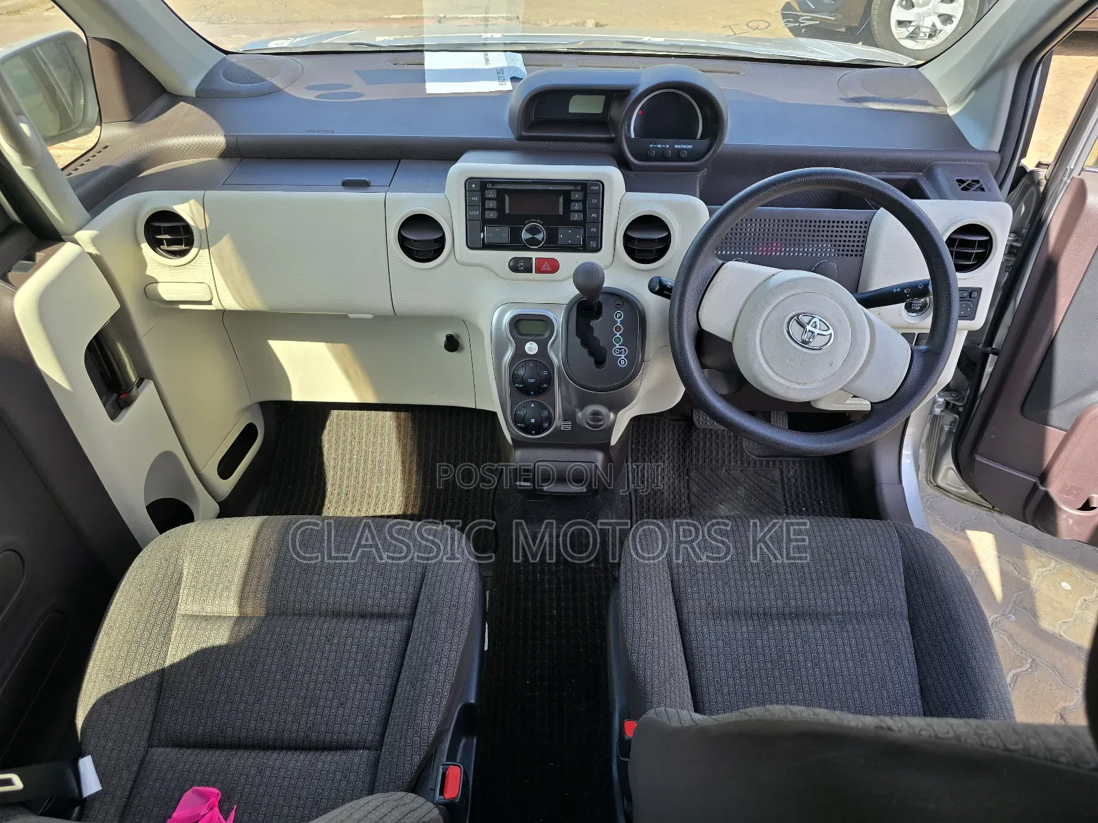 Toyota Spade 1.5 2018 Silver