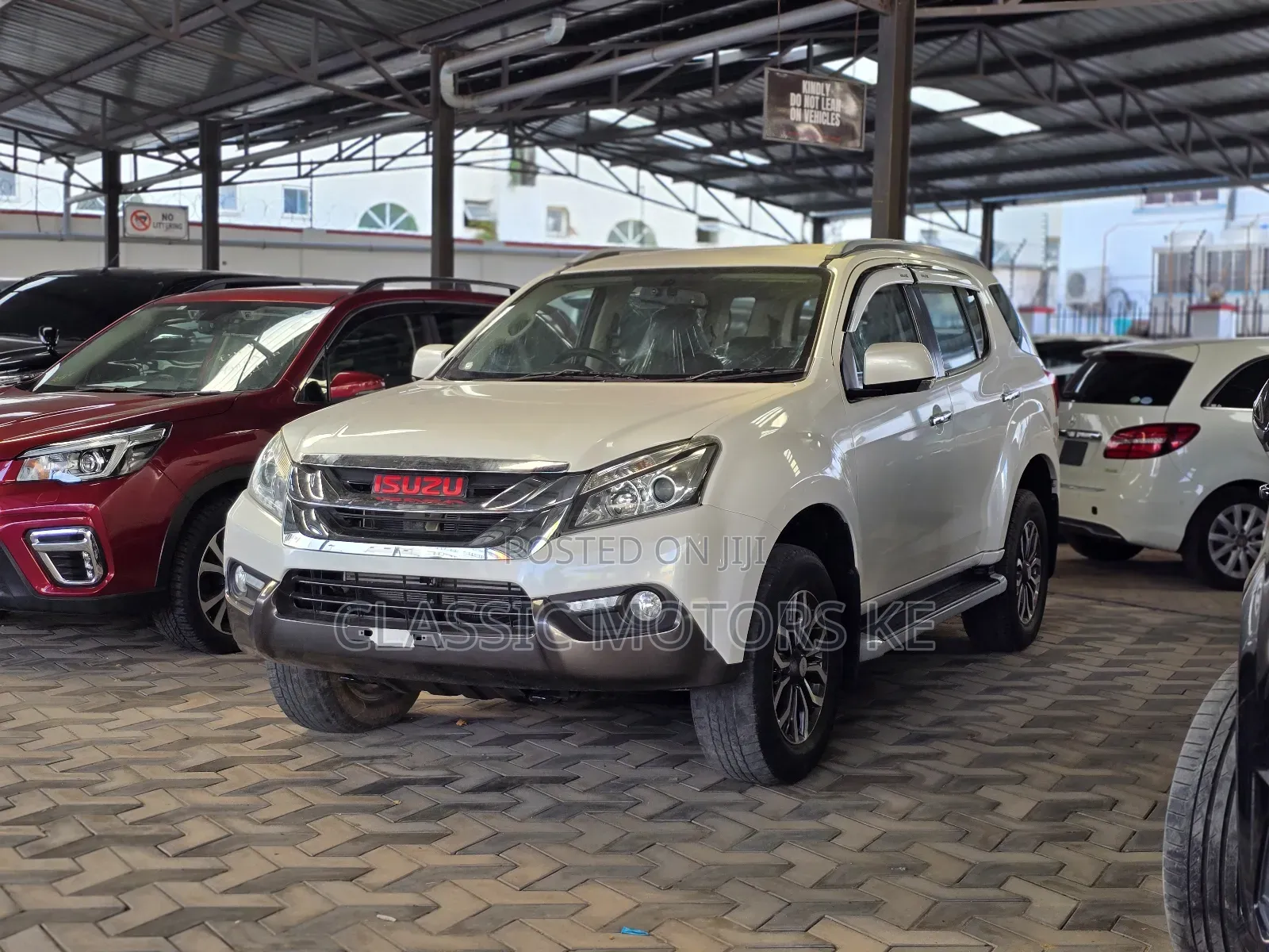 Isuzu MU-X 2.5 Ddi VGS 2018 White