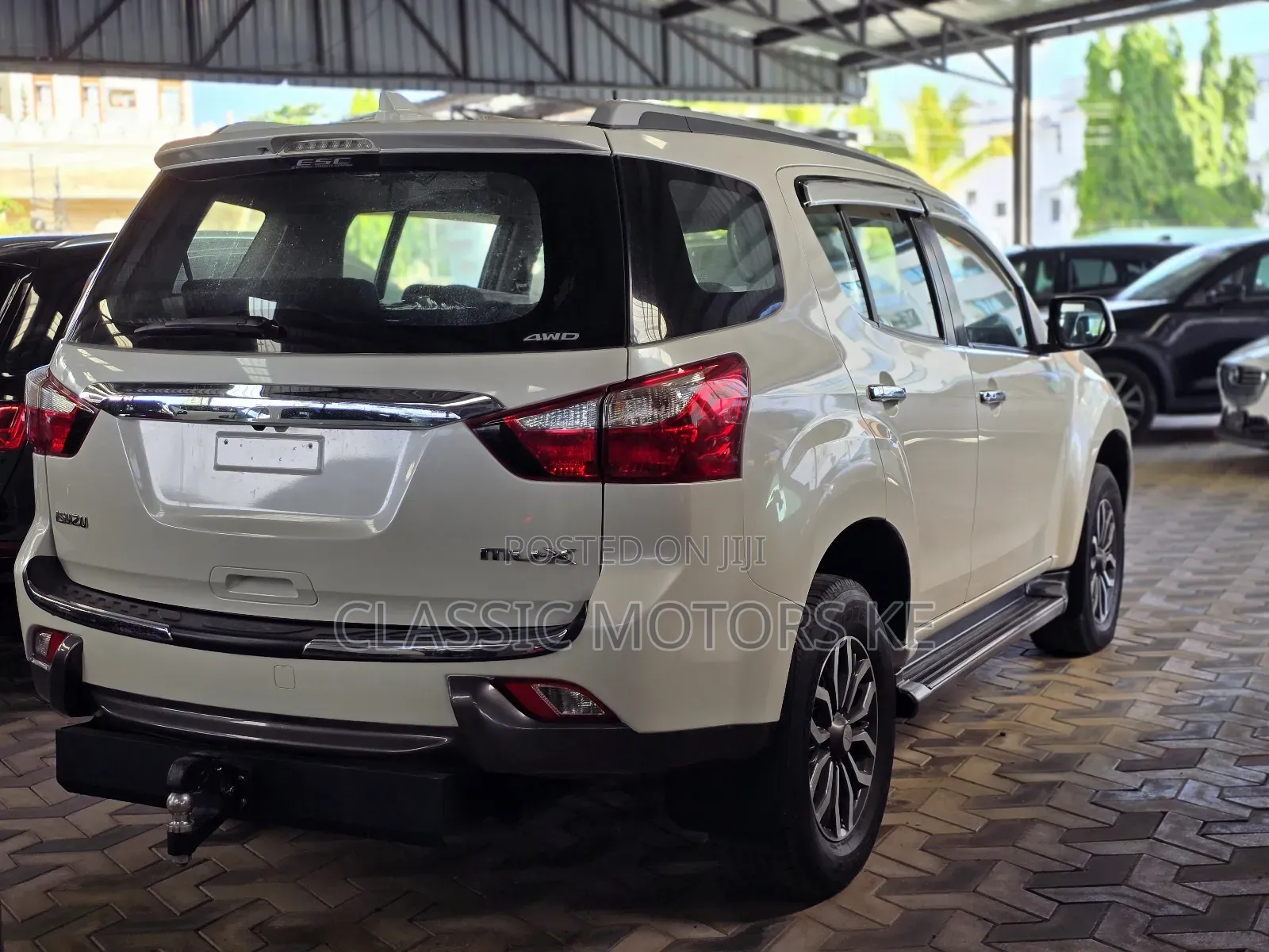 Isuzu MU-X 2.5 Ddi VGS 2018 White