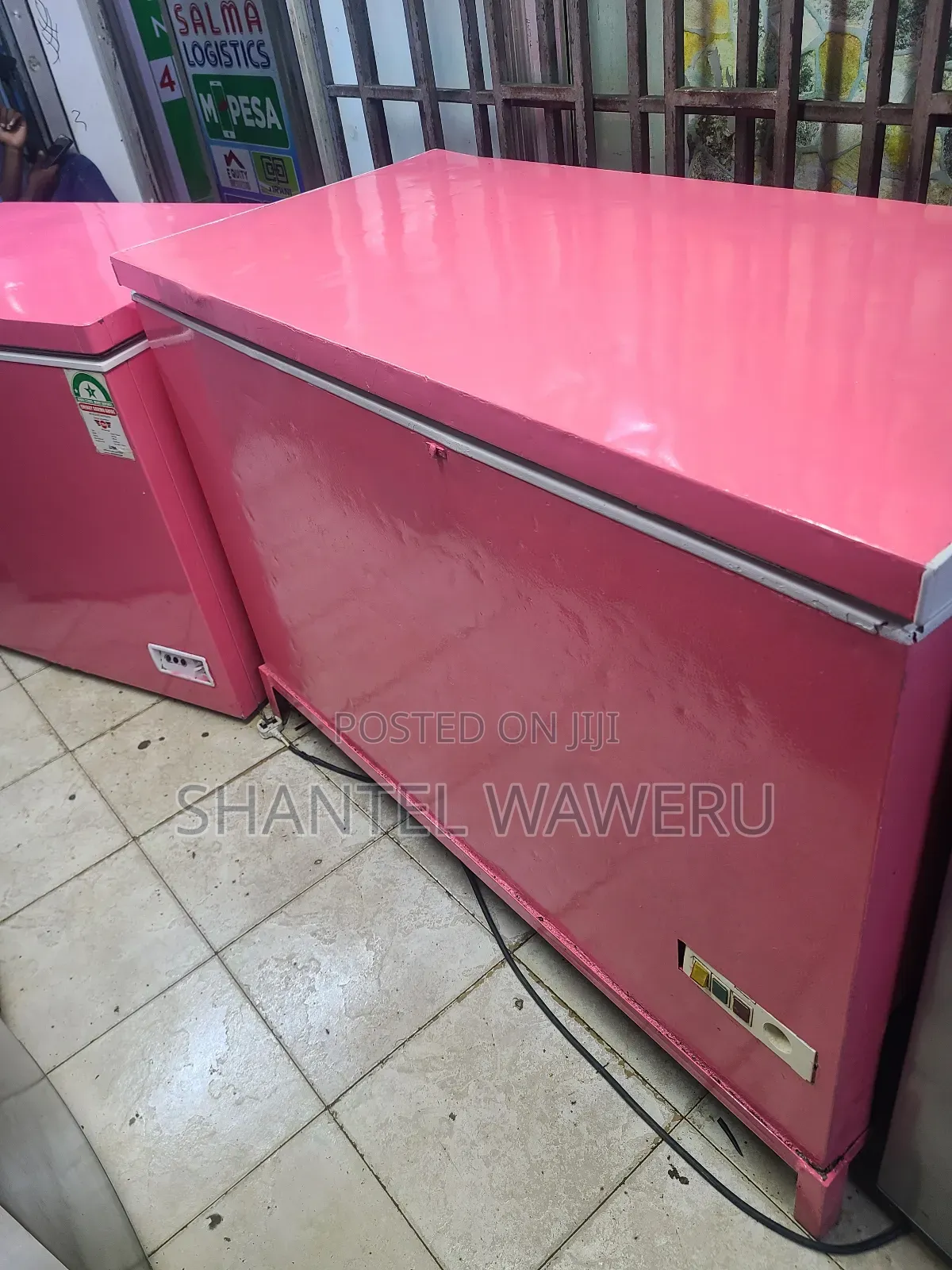 Xuk 450litres Chest Freezer/ Deep Rt 400