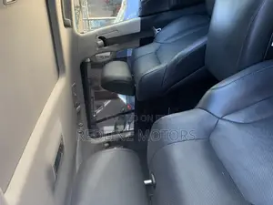 Lexus LX 570 (5 seats) AWD 2016 Matt Black