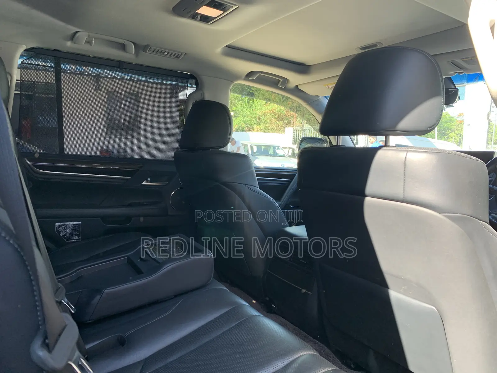 Lexus LX 570 (5 seats) AWD 2016 Matt Black