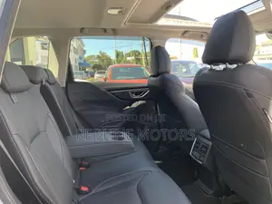 Subaru Forester 2.5i Touring AWD 2018 Off white