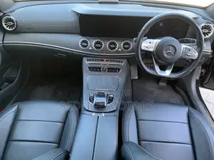 Mercedes-Benz E200 2019 Matt Black