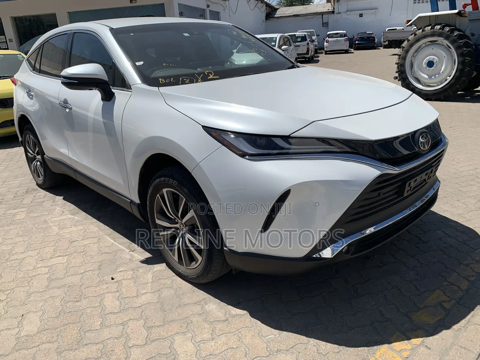 Toyota Harrier 2.5 Hybrid 4WD 2020 Pearl