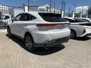 Toyota Harrier 2.5 Hybrid 4WD 2020 Pearl