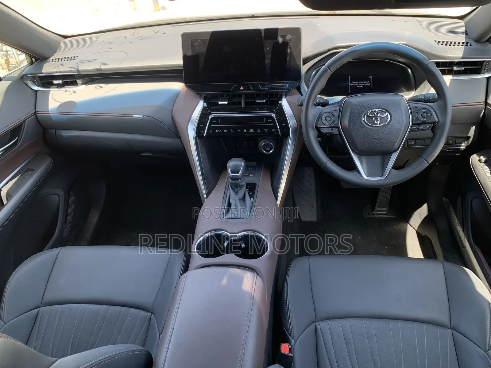Toyota Harrier 2.5 Hybrid 4WD 2020 Pearl