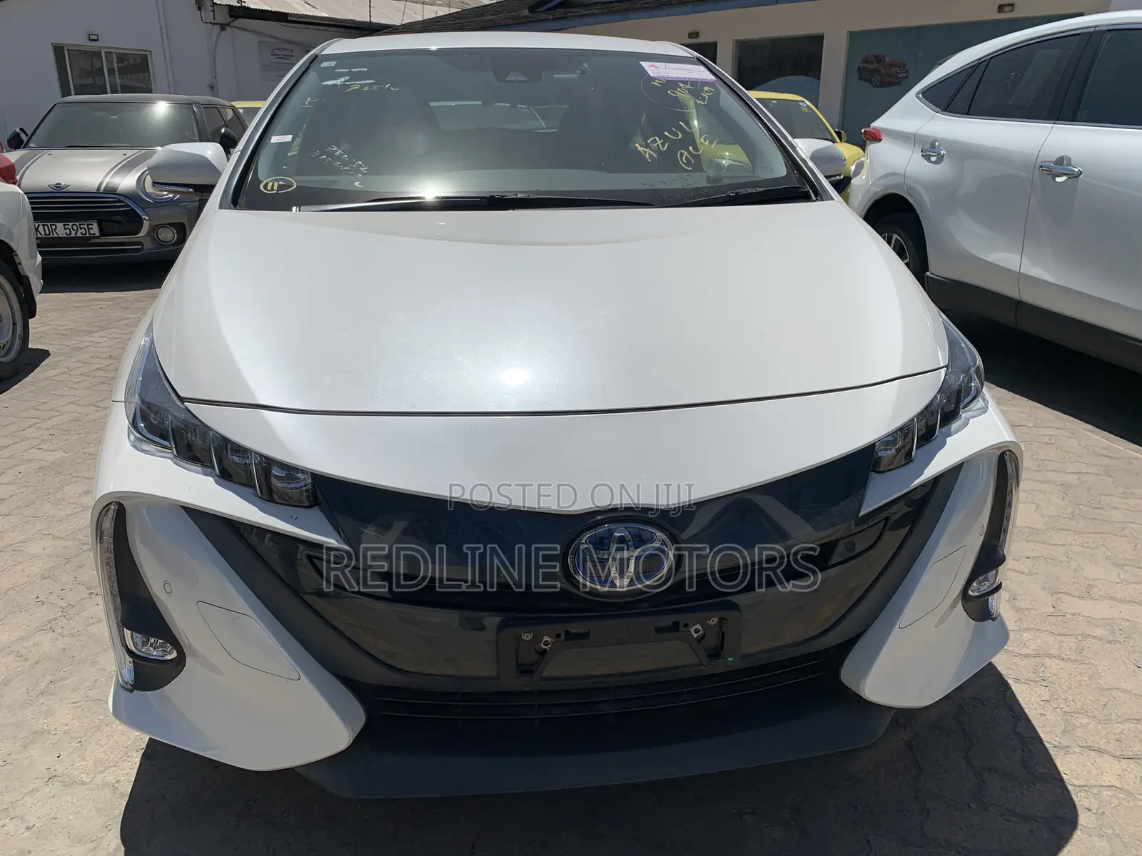 Toyota Prius One 2018 Pearl
