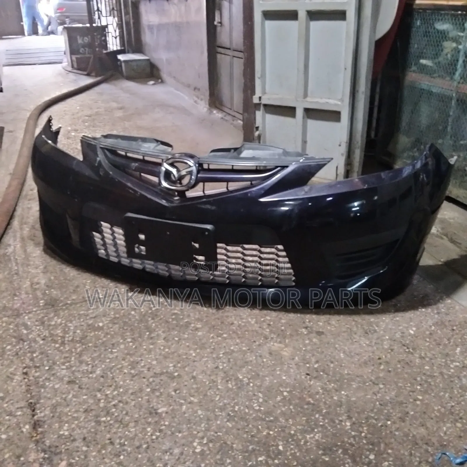Mazda Premacy 2008/2009 Front Bumper Complete With Fog Cover