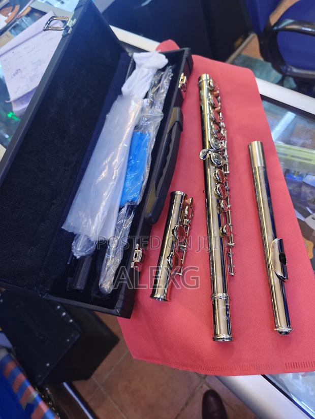 Yamaha Concert Flute - main view