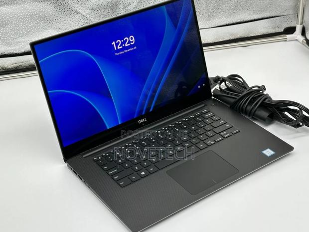 Laptop Dell Precision 5530 32GB Intel Core I9 SSD 512GB - main view