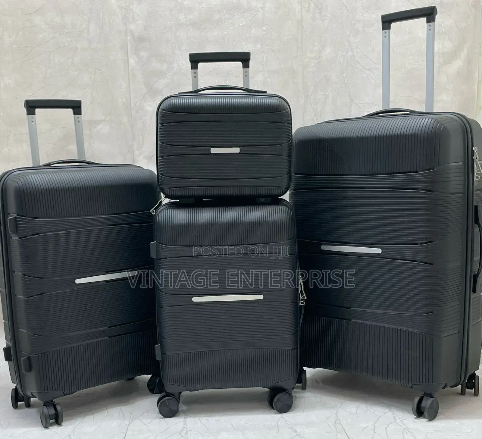 4 In1 Luxurious Unbreakable Suitcase