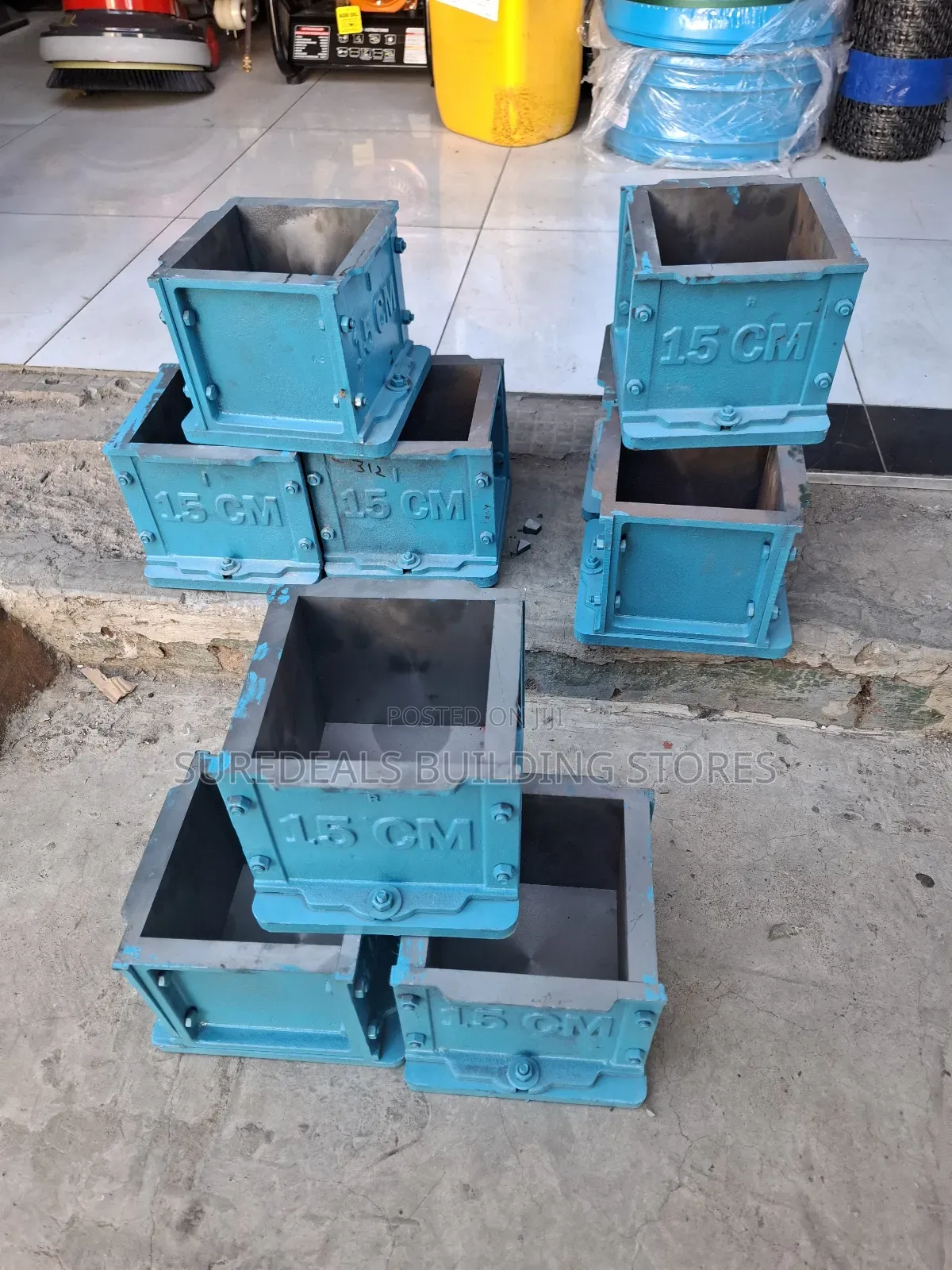 15cm3 Cast Iron Concrete Testing Cube Moulds.
