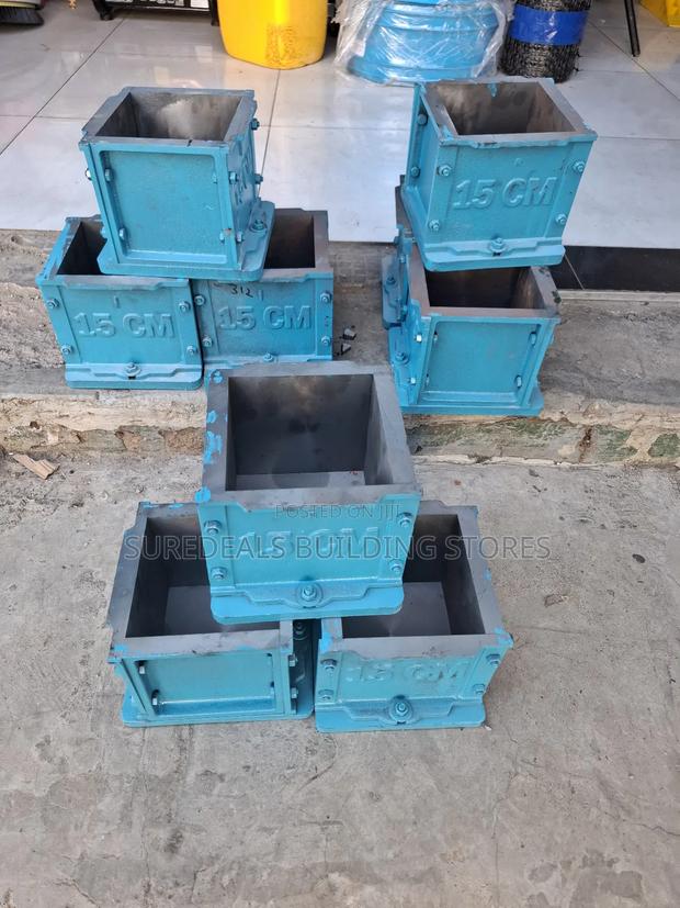 15cm3 Cast Iron Concrete Testing Cube Moulds. - thumbnail 3