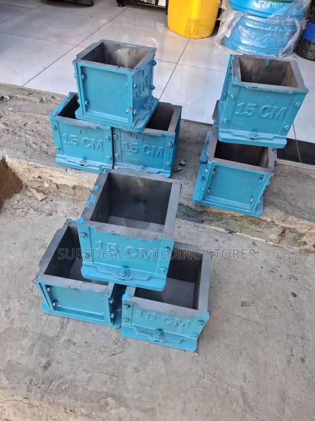 15cm3 Cast Iron Concrete Testing Cube Moulds. - thumbnail 4