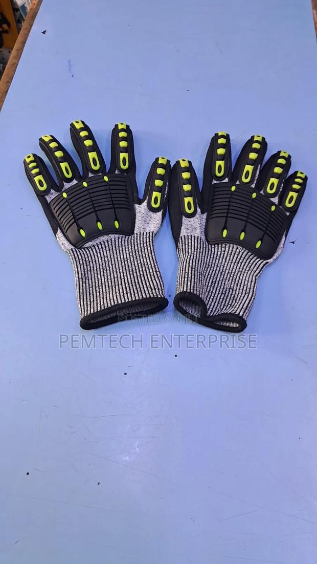 Heavy Duty Safety Gloves