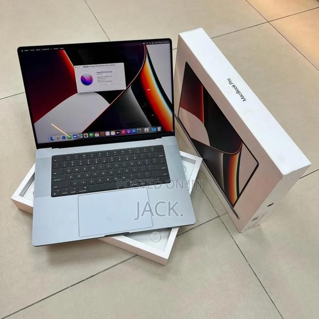 Laptop Apple MacBook Pro M1 32GB Apple M1 Pro SSD 512GB