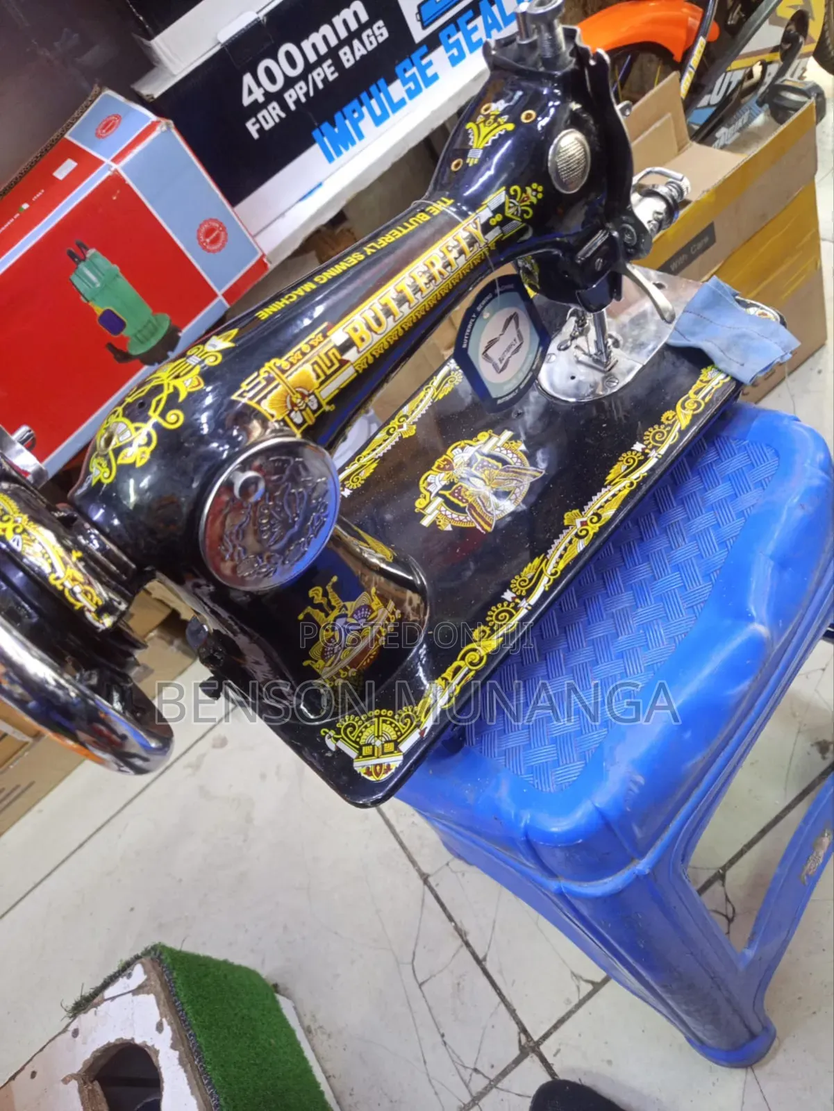 Industrial Sewing Machine /