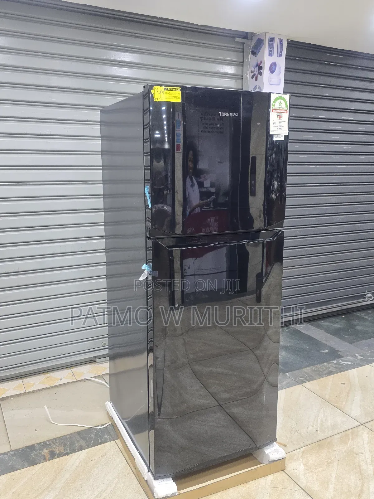 Fridge Tornado 304l Fridge Nofrost Double Door Black Rf-33ft