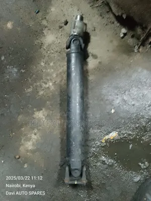 Nissan Vannette Propeller