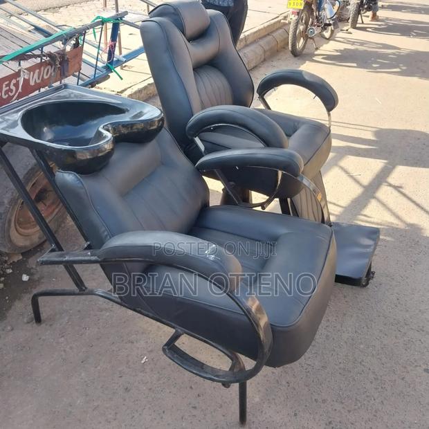 Barber Chairs/ Sink - main view