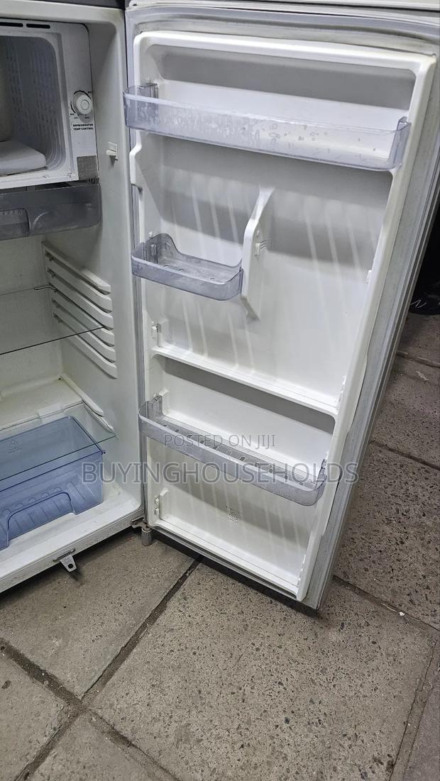 Ramtons 195l Fridge - thumbnail 3