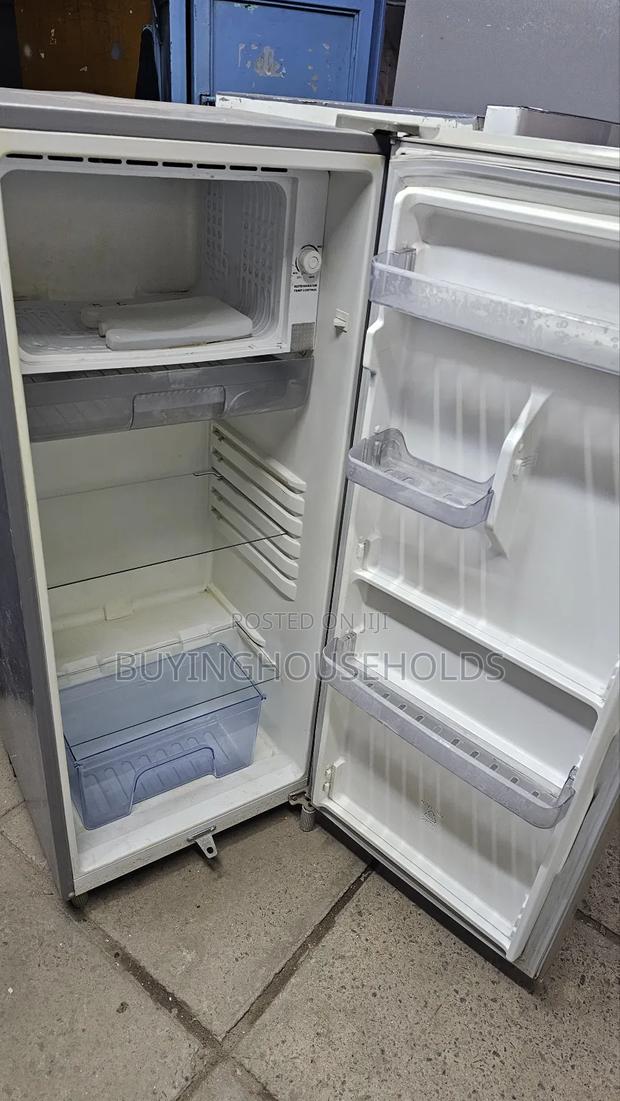 Ramtons 195l Fridge - thumbnail 4