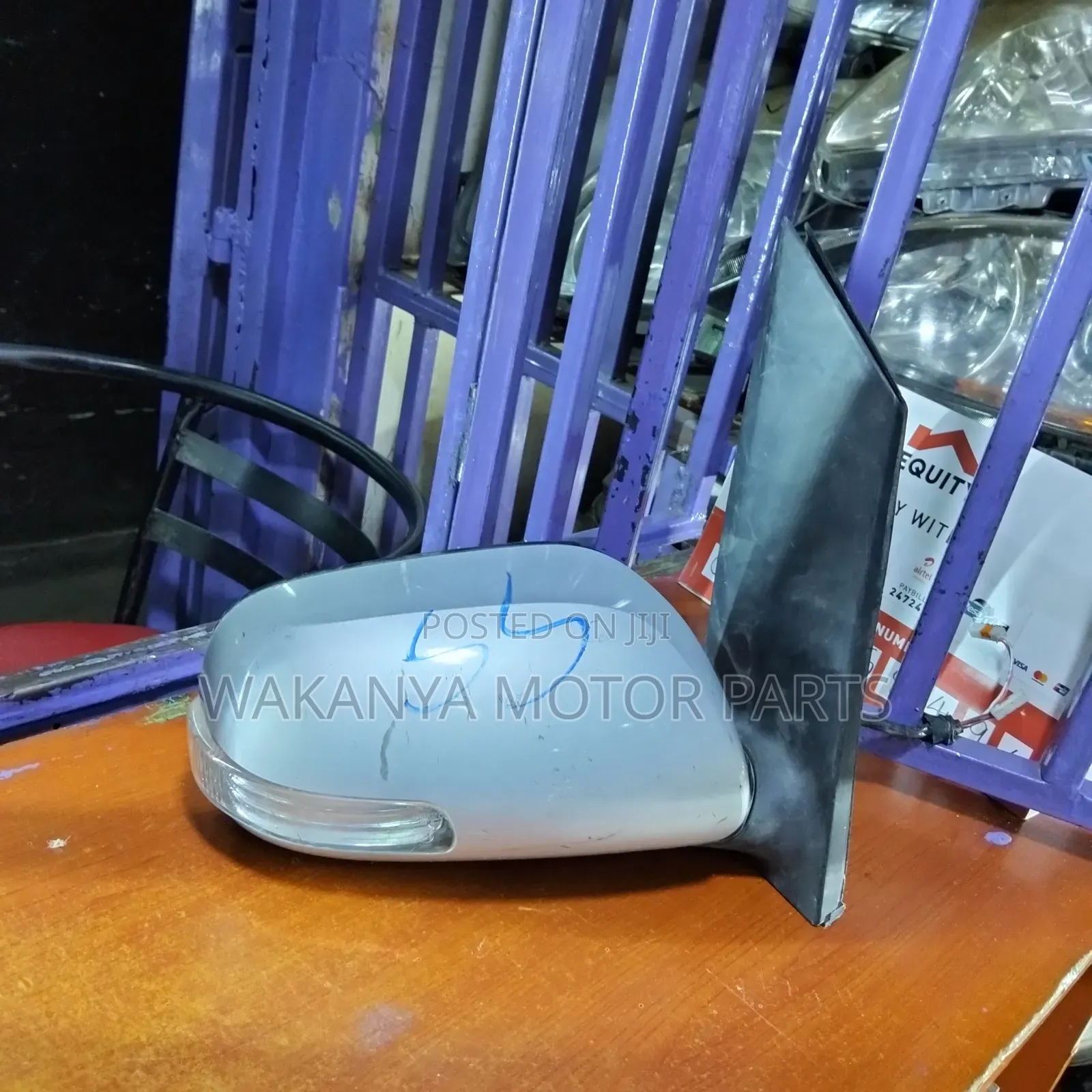 Toyota Isis 2004/2010 Side Mirror With Blinker, Ex Japan