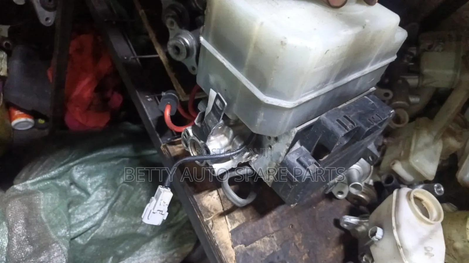 Toyota V8 200 Series Complete Brake Booster